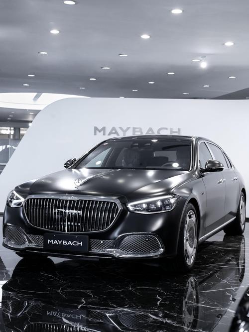 成都141岚图汽车的售后服务让用户无忧出行，迈巴赫未来的豪华车趋势